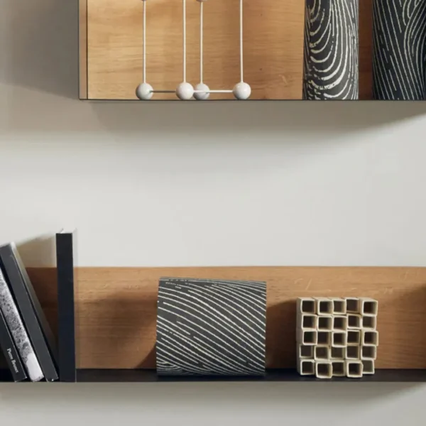 U Shelf Short Black